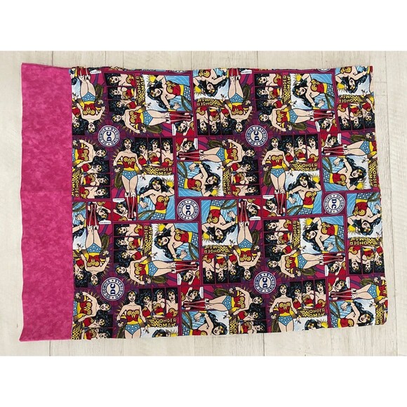 WONDER WOMAN DC Comics Standard Pillowcase PINK Superhero Bedding Cotton Stars - Picture 1 of 5